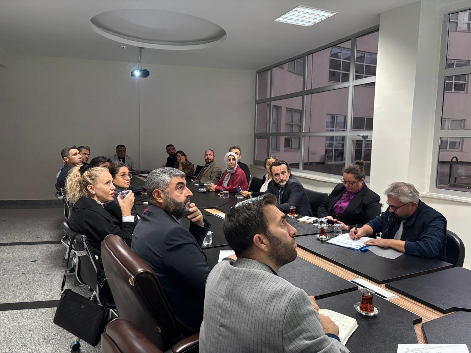 Eğitimde Mükemmeliyet Koordinatörlüğü Üniversite Deneyimi Çalışması İçin Bilgilendirme Toplantısı Gerçekleştirdi